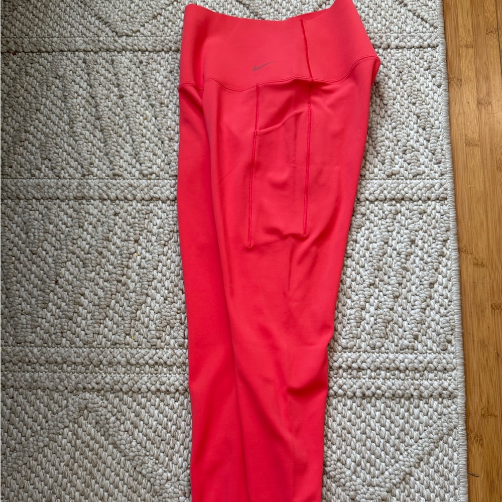 Nike Women's Coral Pants